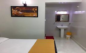 Hotel Sai Palace Inn